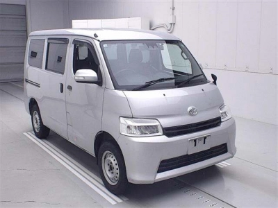 TOYOTA TOWN ACE