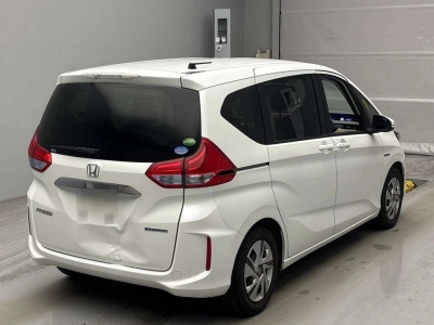 HONDA FREED HYBRID