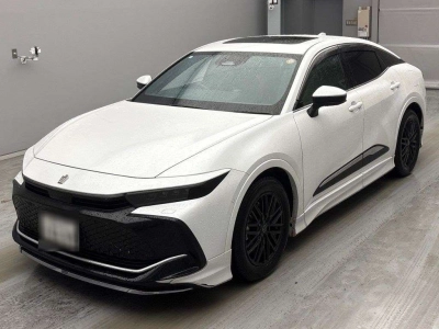 TOYOTA CROWN CROSSOVER