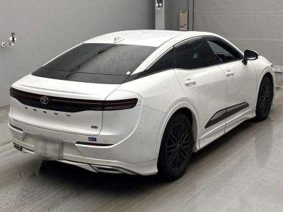 TOYOTA CROWN CROSSOVER