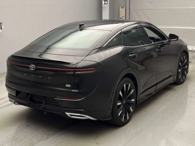 TOYOTA CROWN CROSSOVER