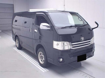 TOYOTA REGIUS ACE