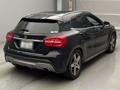 MERCEDES BENZ GLA
