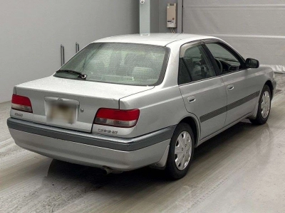 TOYOTA CARINA