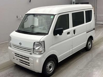 NISSAN CLIPPER VAN