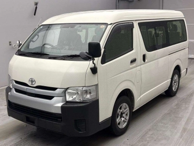 TOYOTA HIACE WAGON