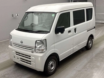 NISSAN CLIPPER VAN