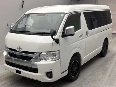 TOYOTA HIACE WAGON