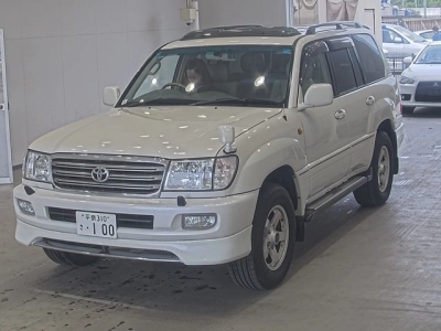 TOYOTA LAND CRUISER