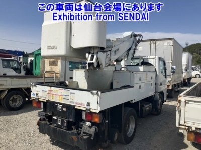 MITSUBISHI CANTER