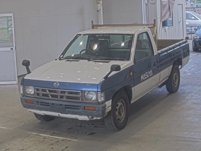 NISSAN DATSUN