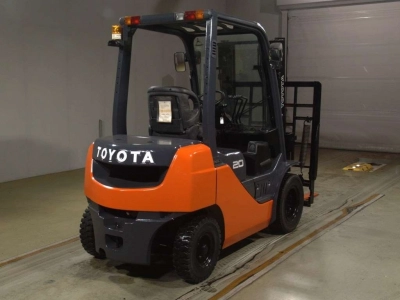 TOYOTA  FORKLIFT 