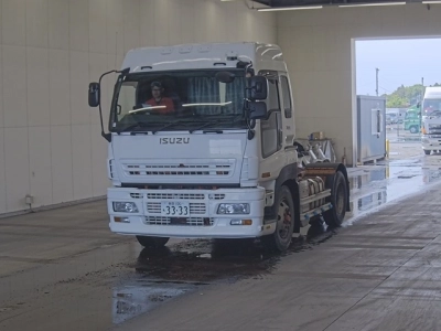 ISUZU GIGA
