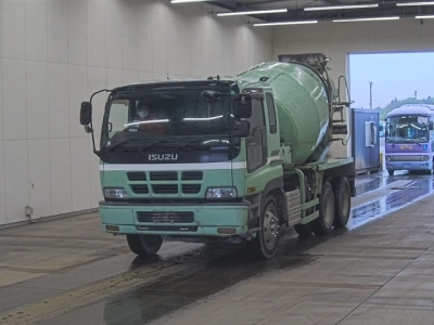 ISUZU GIGA