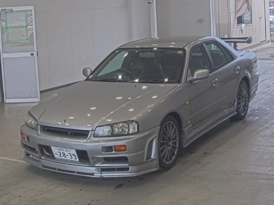 NISSAN SKYLINE