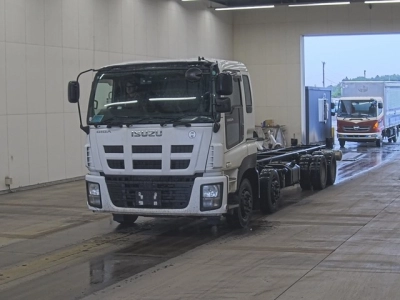 ISUZU GIGA