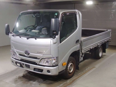 TOYOTA DYNA TRUCK