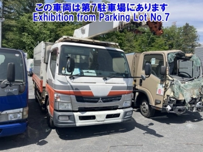 MITSUBISHI CANTER