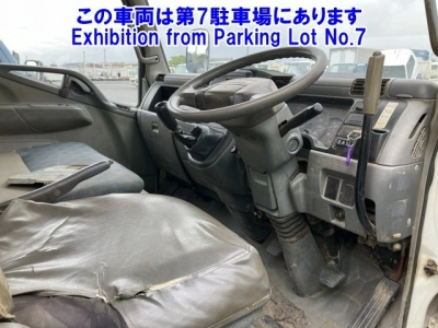 MITSUBISHI CANTER