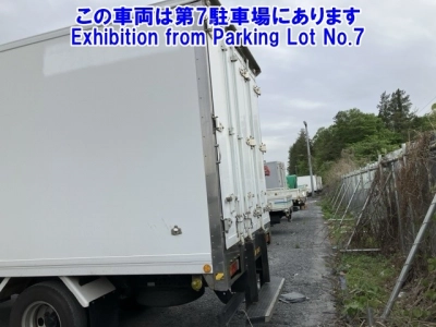 MITSUBISHI CANTER