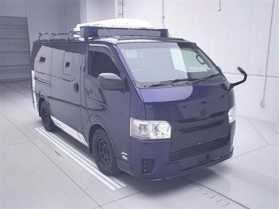 TOYOTA REGIUS ACE