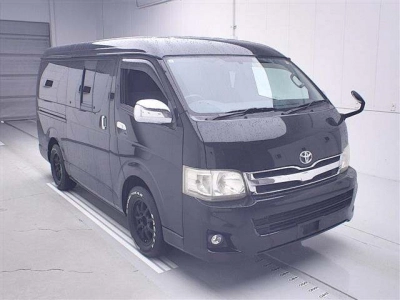 TOYOTA REGIUS ACE