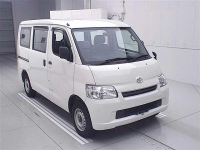 TOYOTA TOWN ACE