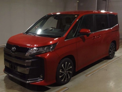 TOYOTA NOAH