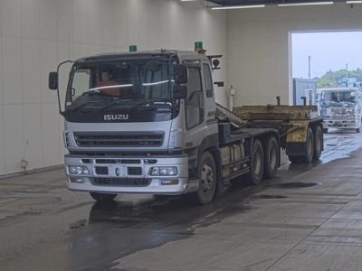 ISUZU GIGA