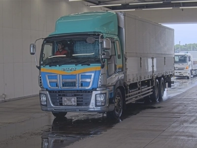 ISUZU GIGA