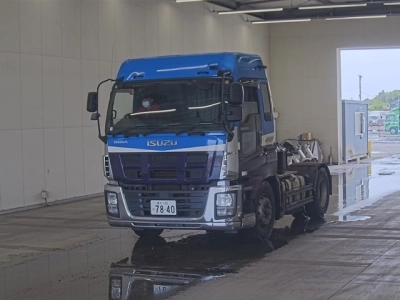 ISUZU GIGA