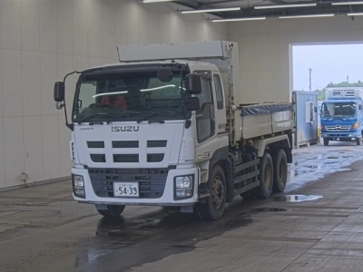 ISUZU GIGA