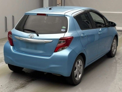 TOYOTA VITZ