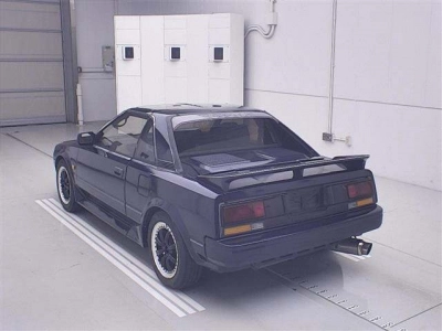 TOYOTA MR2