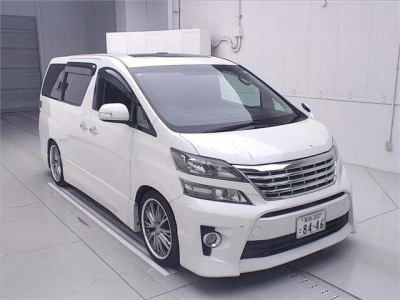 TOYOTA VELLFIRE