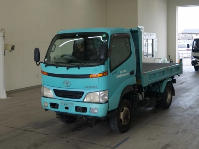 TOYOTA DYNA