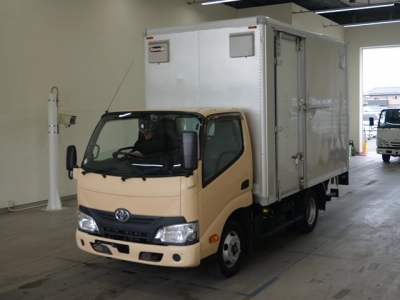 TOYOTA DYNA