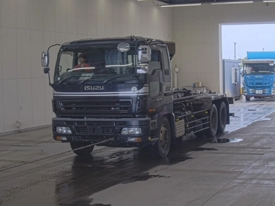 ISUZU GIGA