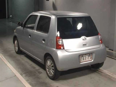 DAIHATSU ESSE