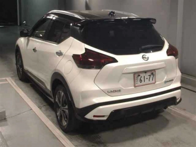 NISSAN KICKS