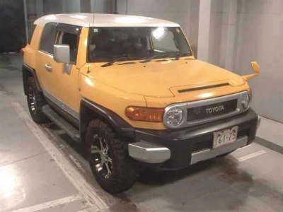 TOYOTA FJ CRUISER