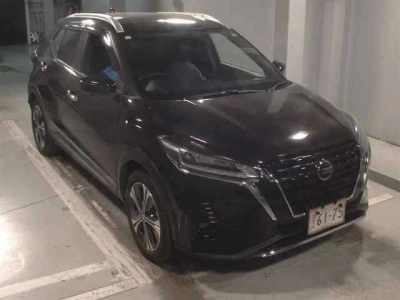 NISSAN KICKS