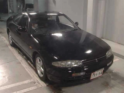 NISSAN SKYLINE