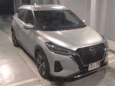 NISSAN KICKS