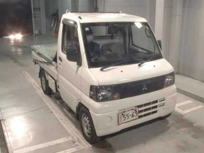 MITSUBISHI MINICAB TRUCK