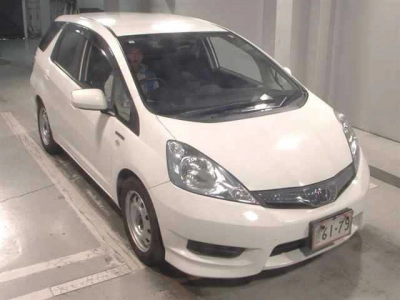 HONDA FIT SHUTTLE