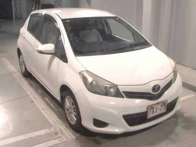 TOYOTA VITZ