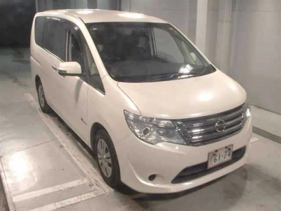 NISSAN SERENA