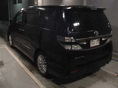 TOYOTA VELLFIRE