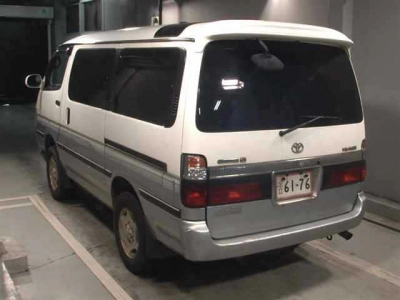 TOYOTA HIACE WAGON